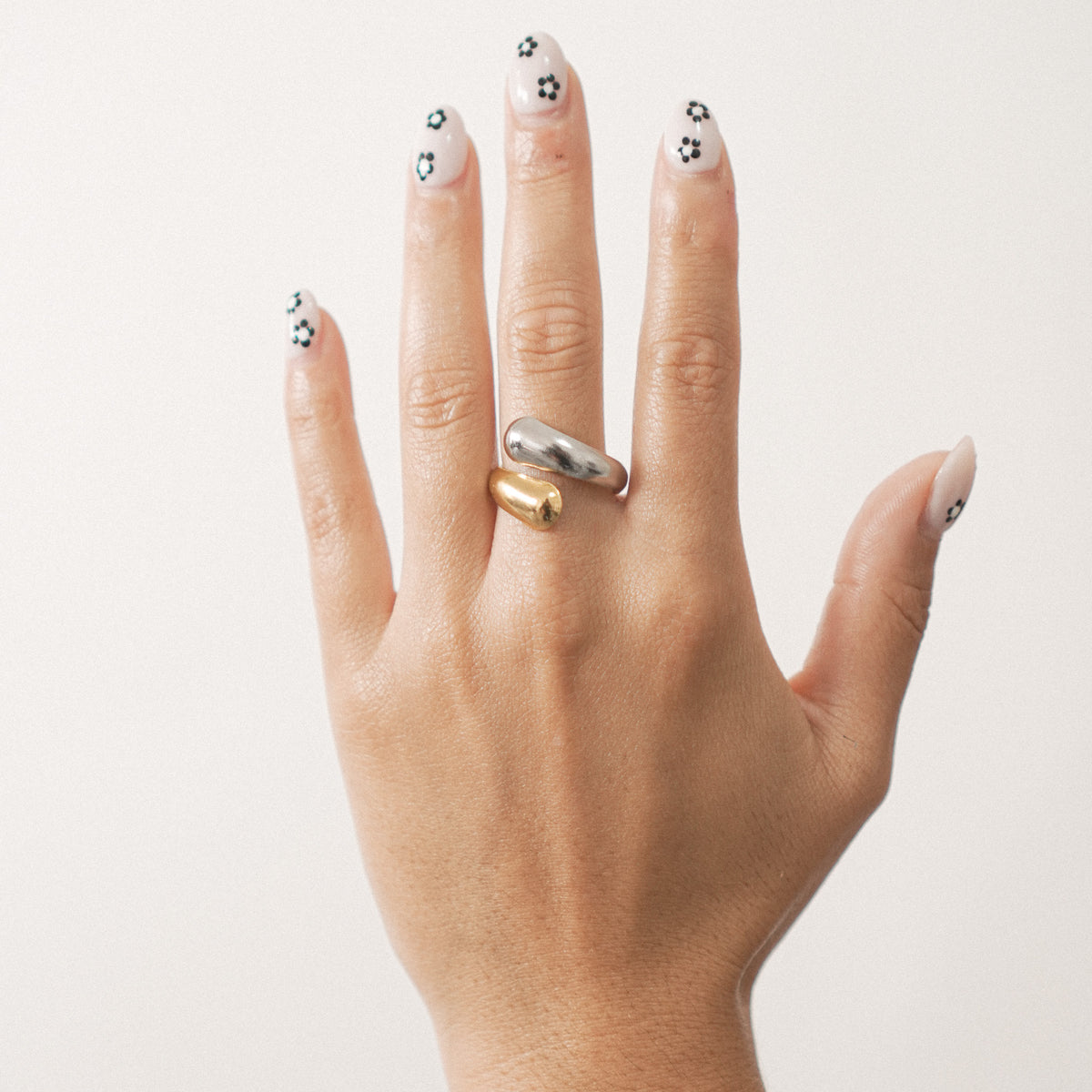 Anillo Alessa