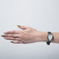 Reloj triangular correa negra